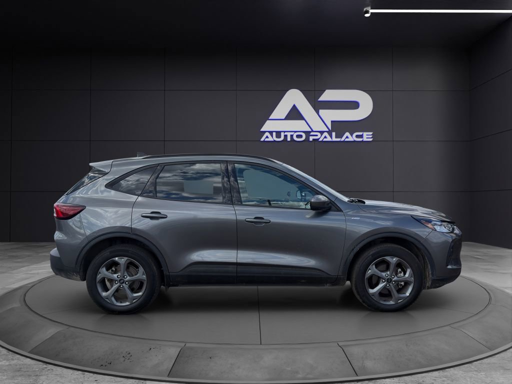 Used 2025 Ford Escape ST-Line Select image 8