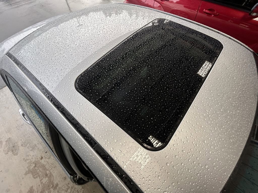 Used 2003 BMW 325i Sedan image 27