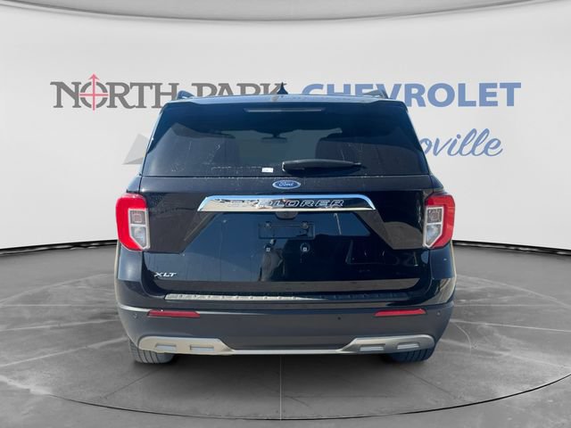 Used 2024 Ford Explorer XLT w/ Equipment Group 202A RWD image 4