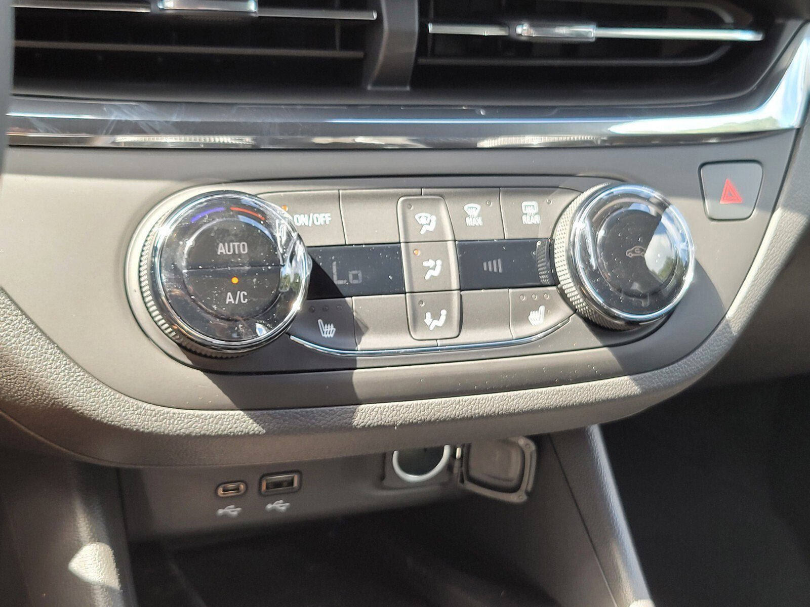 New 2025 Buick Envista Preferred w/ Convenience I Package image 9