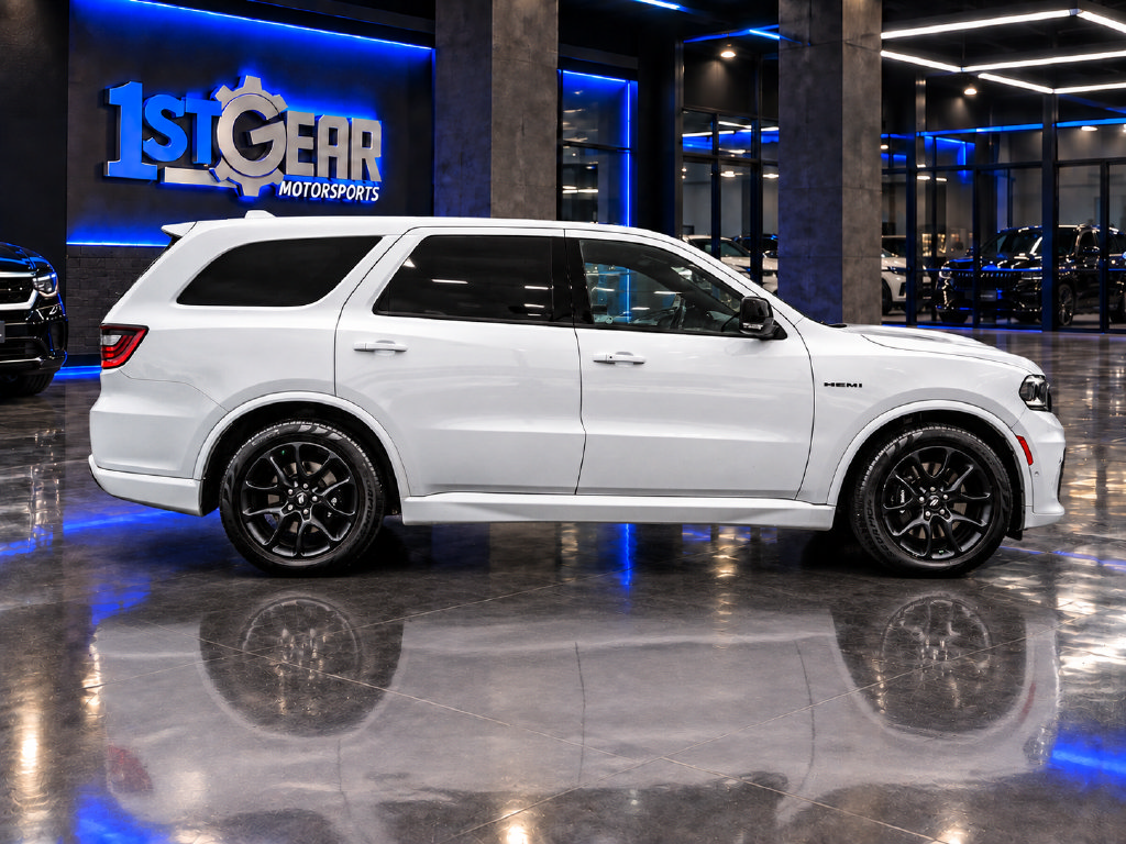 Used 2022 Dodge Durango R/T w/ Tow 'N Go Group AWD/4WD image 5