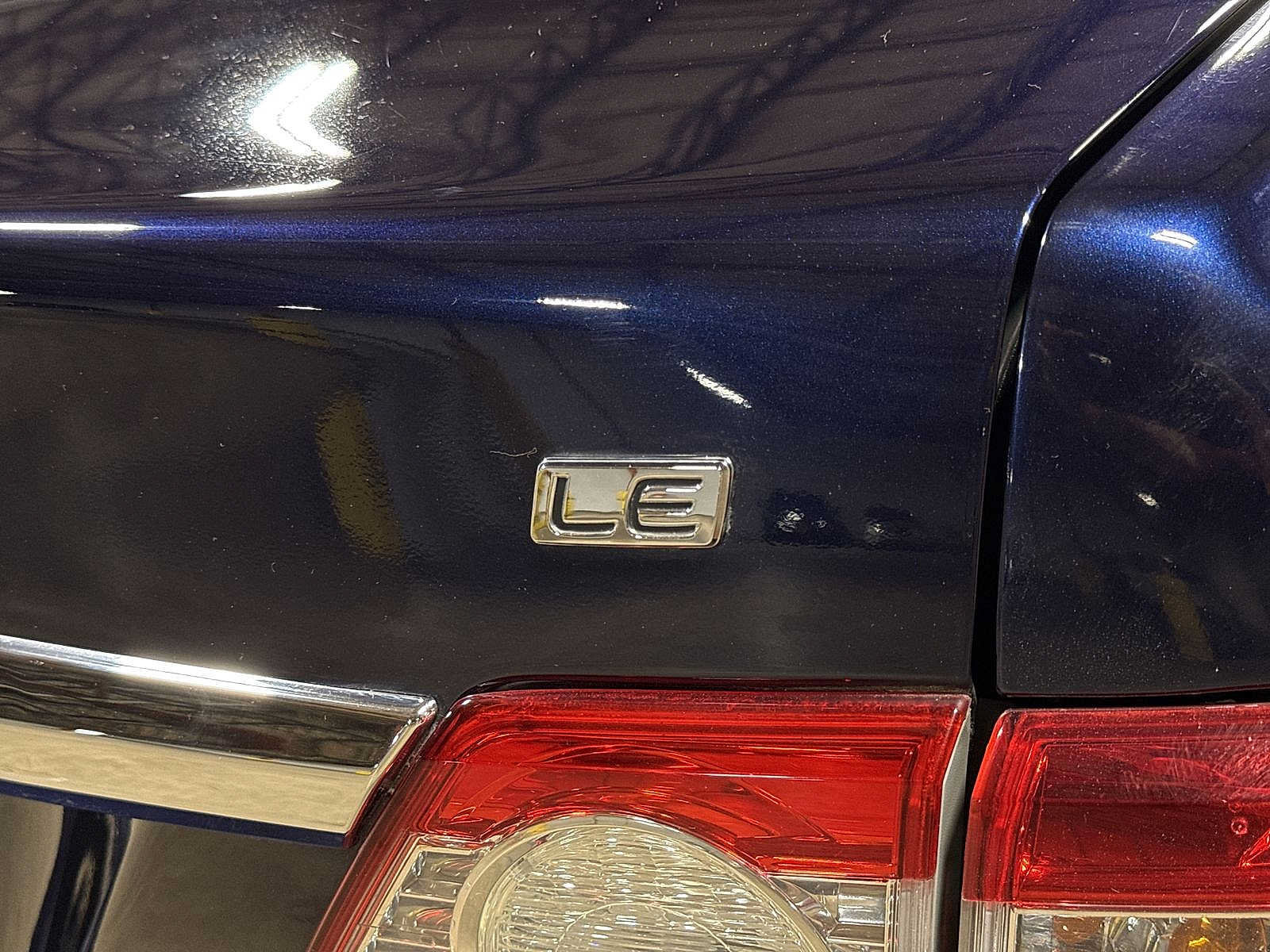 Used 2013 Toyota Corolla LE FWD image 24