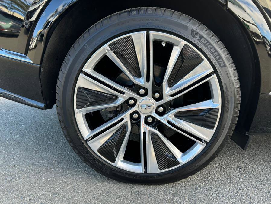 Used 2024 Cadillac Lyriq Luxury w/ LPO, Floor Liner Package image 65