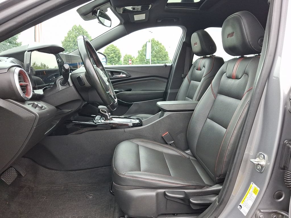 Used 2024 Chevrolet Trax RS w/ Sunroof Package FWD image 16