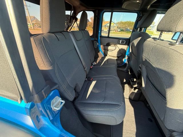 Used 2024 Jeep Wrangler Sport S image 11