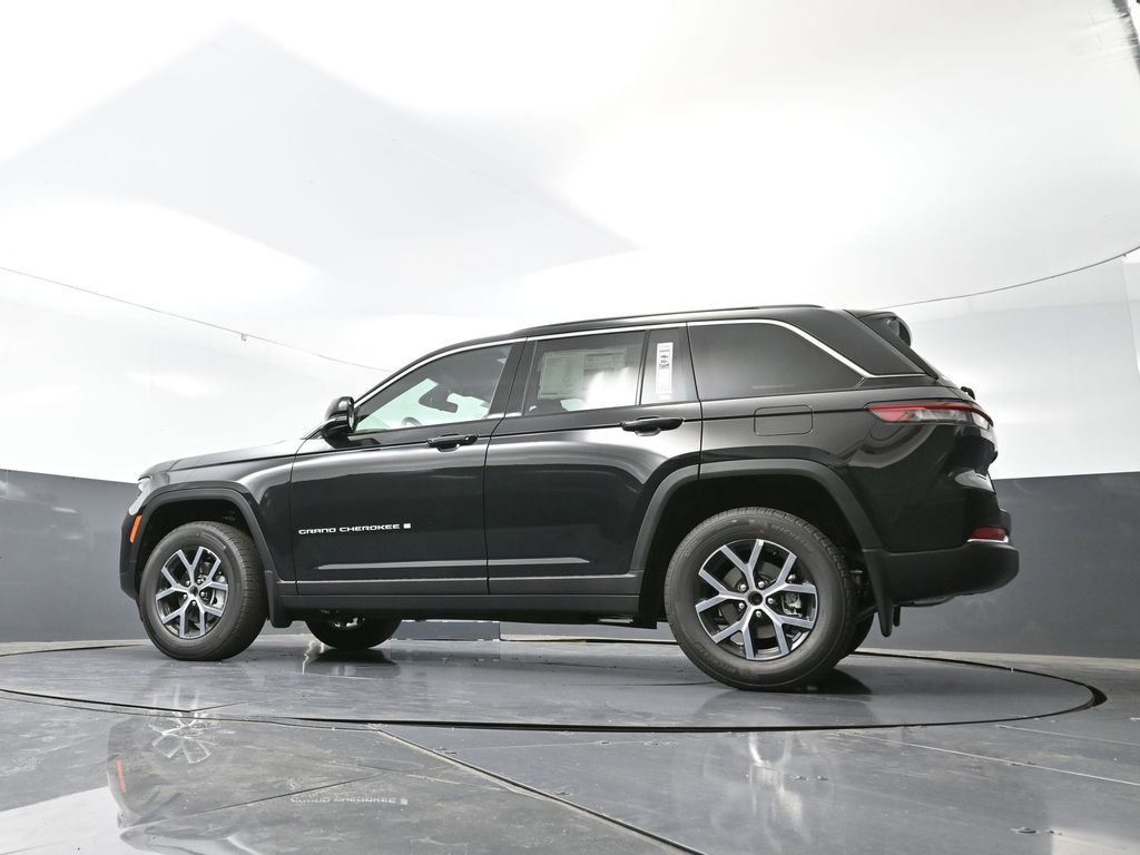 New 2025 Jeep Grand Cherokee Limited w/ Trailer Tow Package image 37