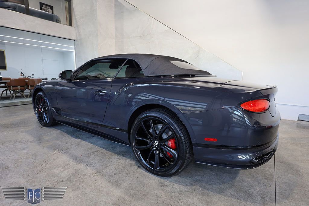 Used 2022 Bentley Continental GT image 6
