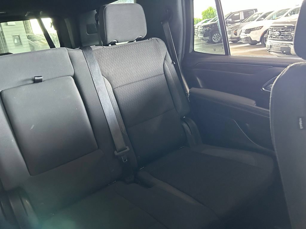 Used 2023 Chevrolet Tahoe LS RWD image 14