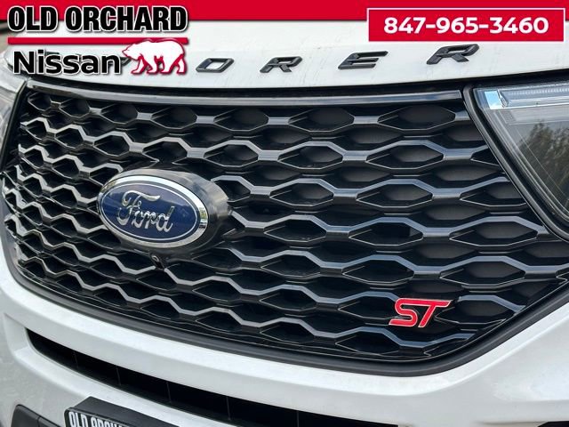 Used 2022 Ford Explorer ST w/ ST Street Pack image 8