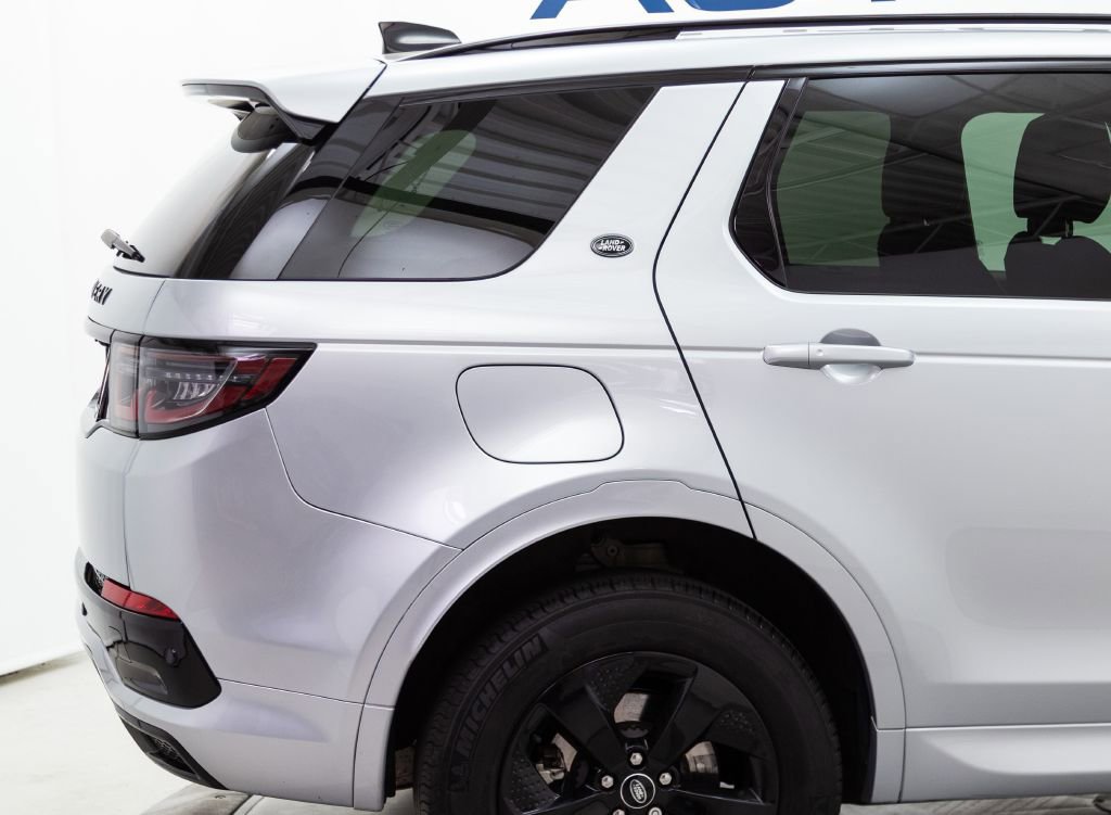 Used 2023 Land Rover Discovery Sport S R-Dynamic image 19