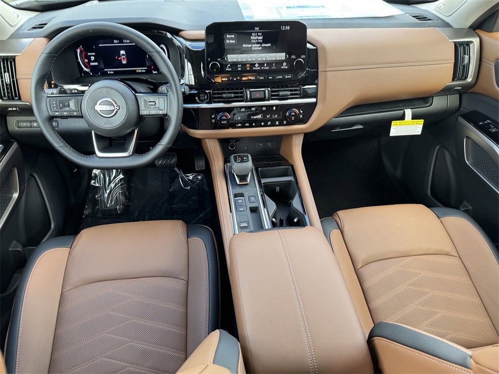 New 2025 Nissan Pathfinder Platinum w/ Lighting Package (N93) image 13