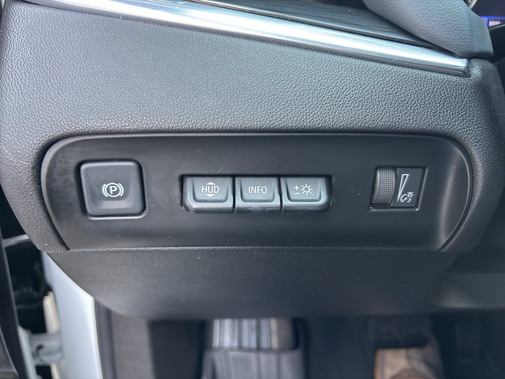 Used 2022 Buick Enclave Premium AWD/4WD image 27