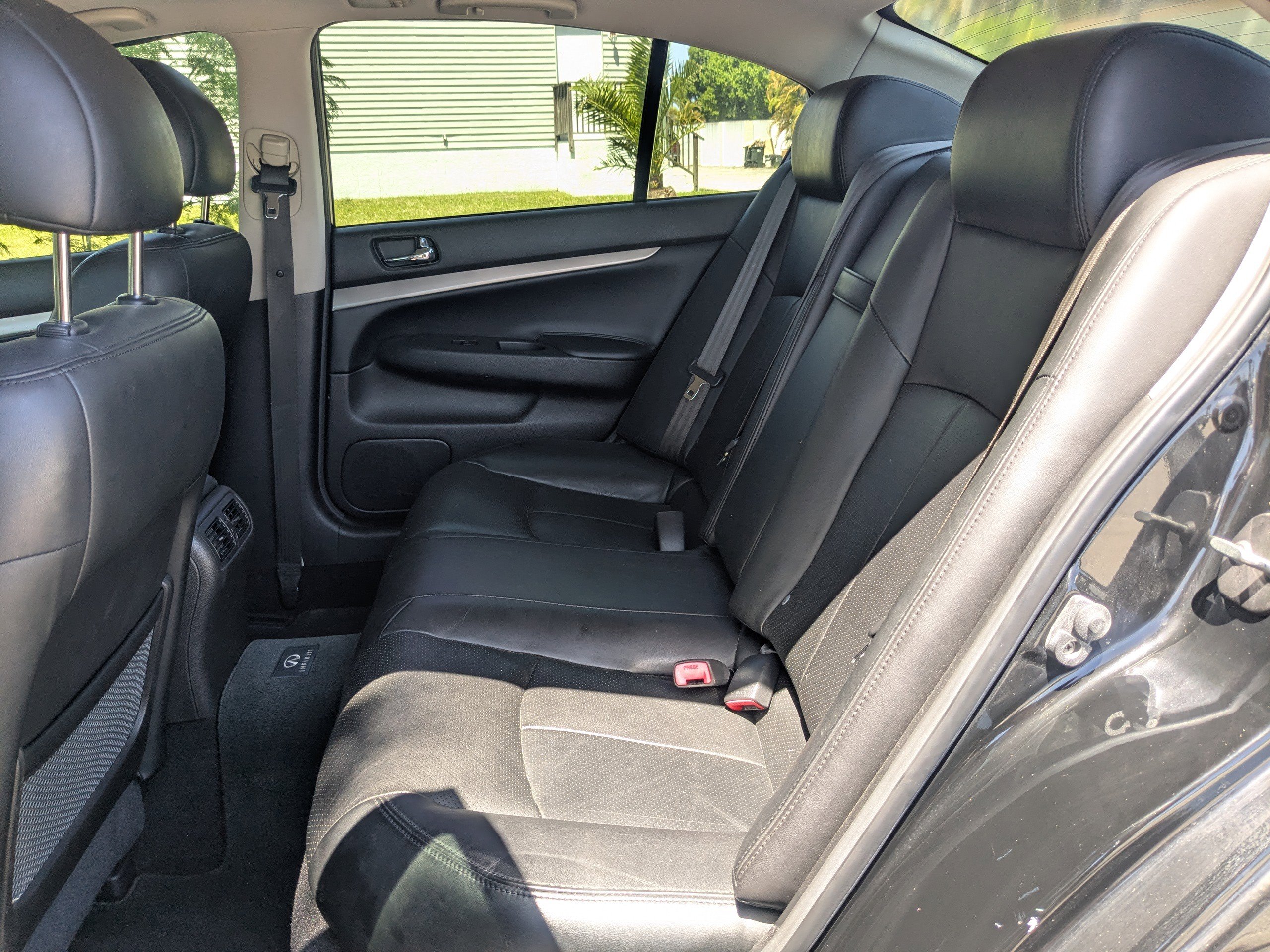 Used 2012 INFINITI G37 Journey w/ Premium Pkg RWD image 13