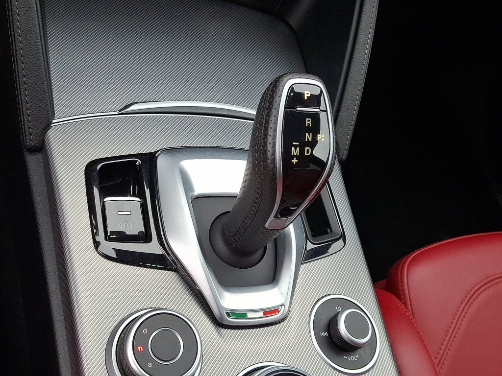 Used 2023 Alfa Romeo Stelvio Veloce image 27