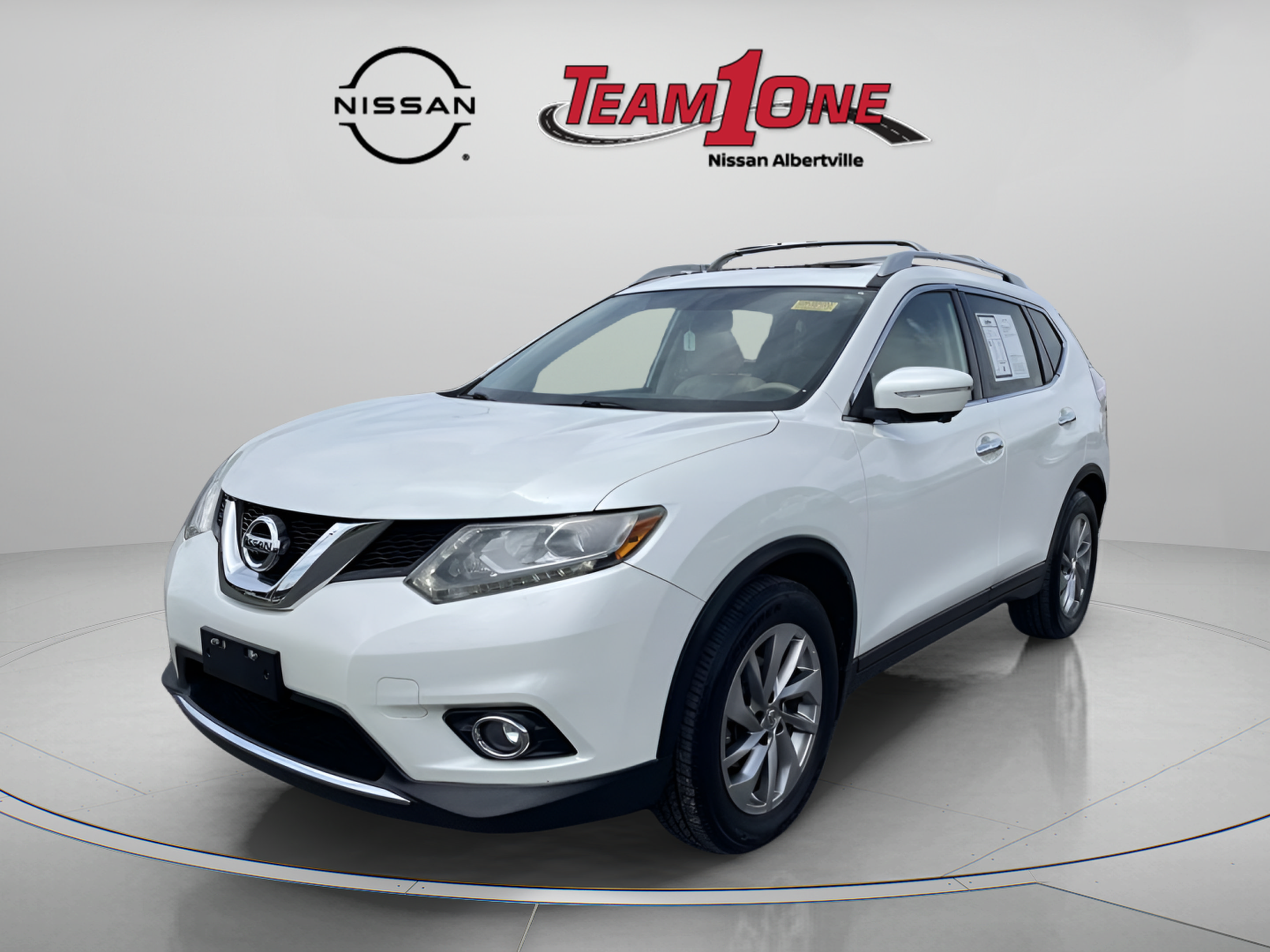 Used 2015 Nissan Rogue SL w/ SL Premium Package FWD image 4