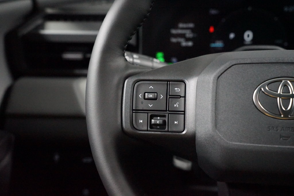 New 2026 Toyota RAV4 XSE AWD/4WD image 15