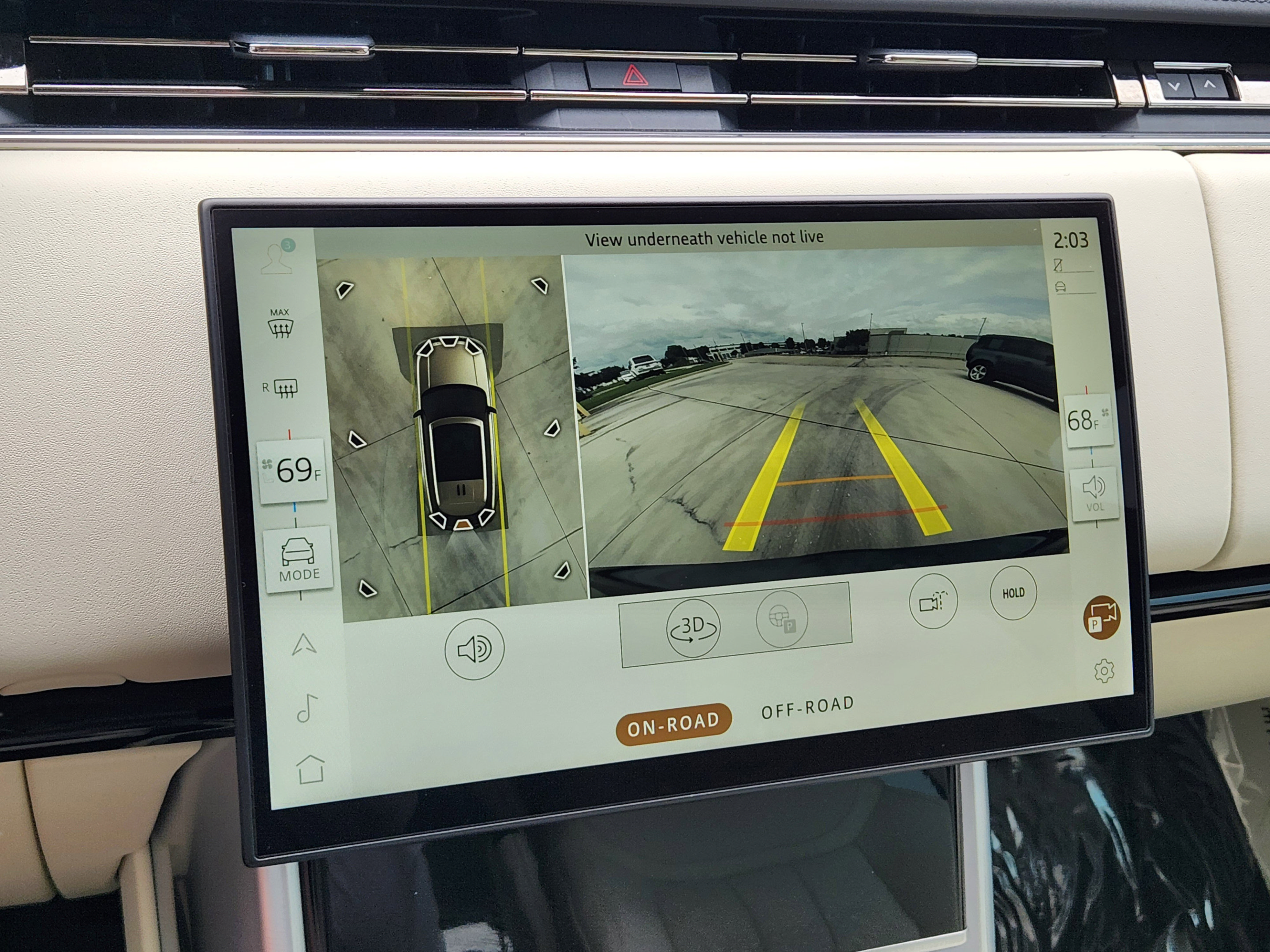 Certified 2025 Land Rover Range Rover SE AWD/4WD image 14