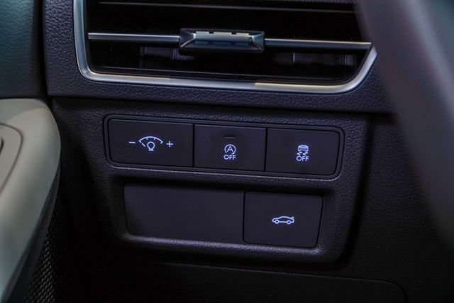 Certified 2025 Hyundai Sonata SE FWD image 28