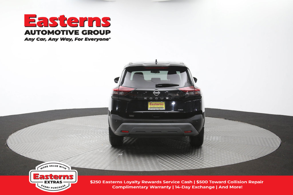 Used 2023 Nissan Rogue S AWD/4WD image 38