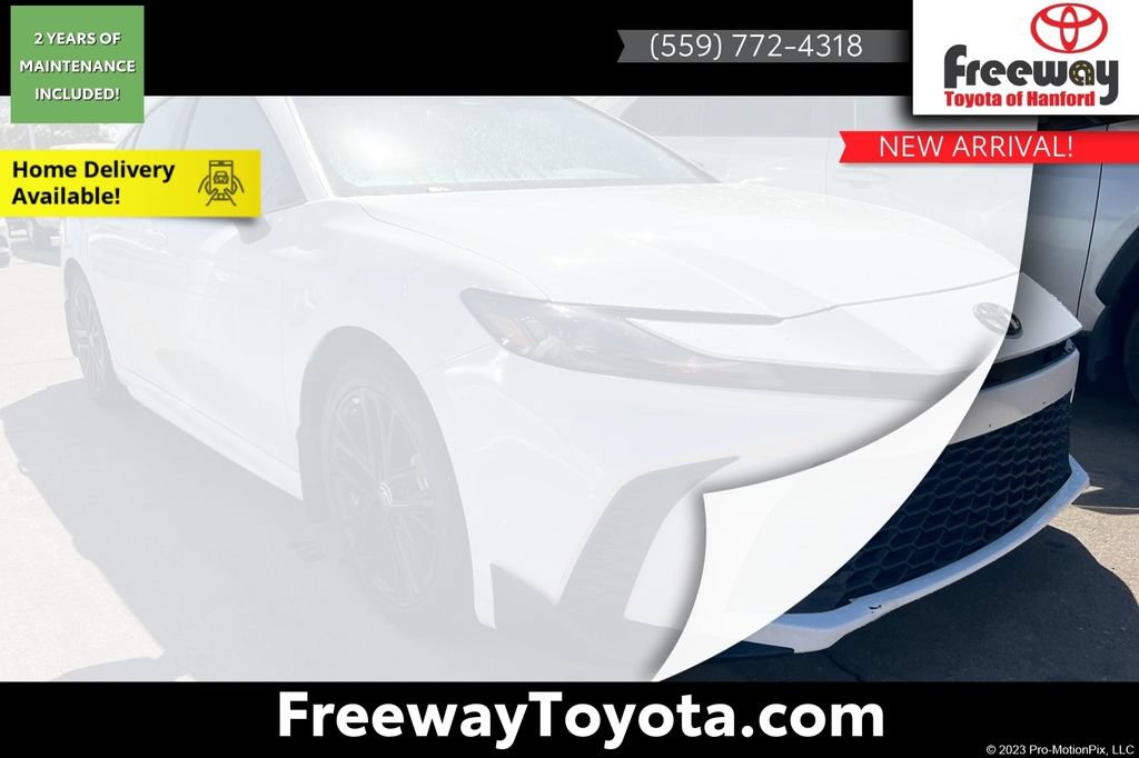 Used 2025 Toyota Camry SE FWD image 1