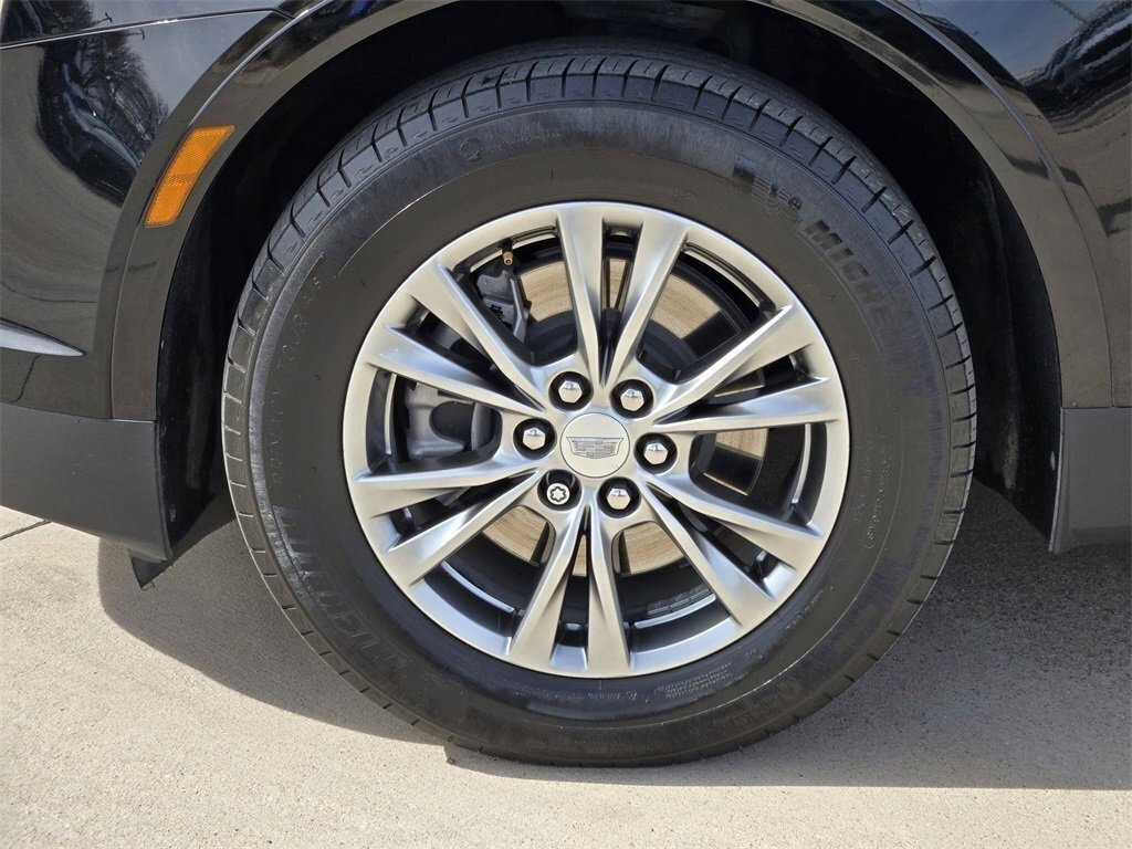 Used 2022 Cadillac XT5 Premium Luxury image 18