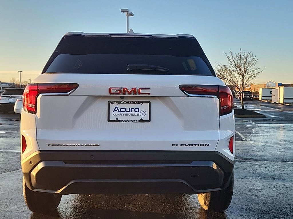Used 2025 GMC Terrain Elevation image 6