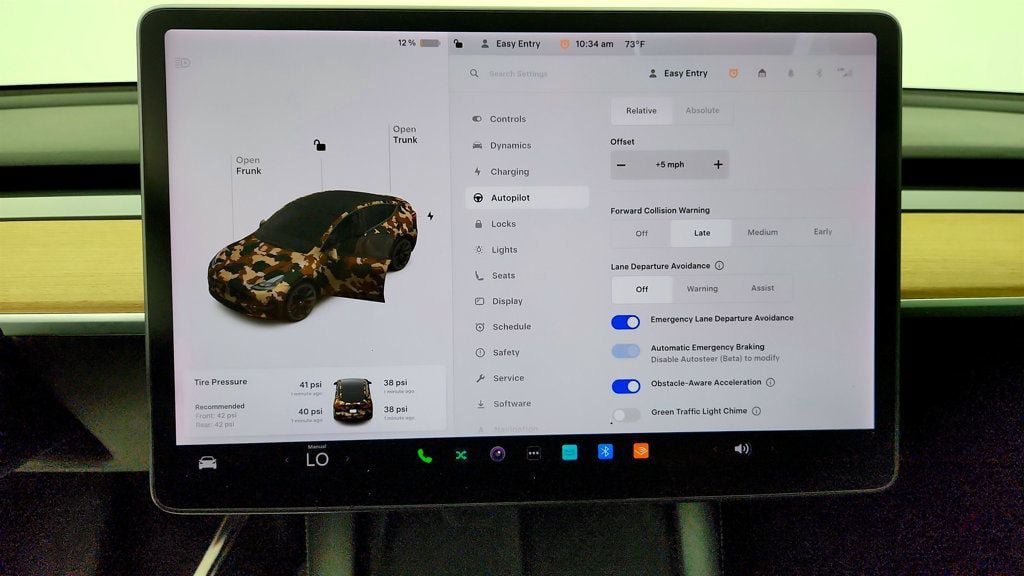 Used 2022 Tesla Model Y Long Range AWD/4WD image 21