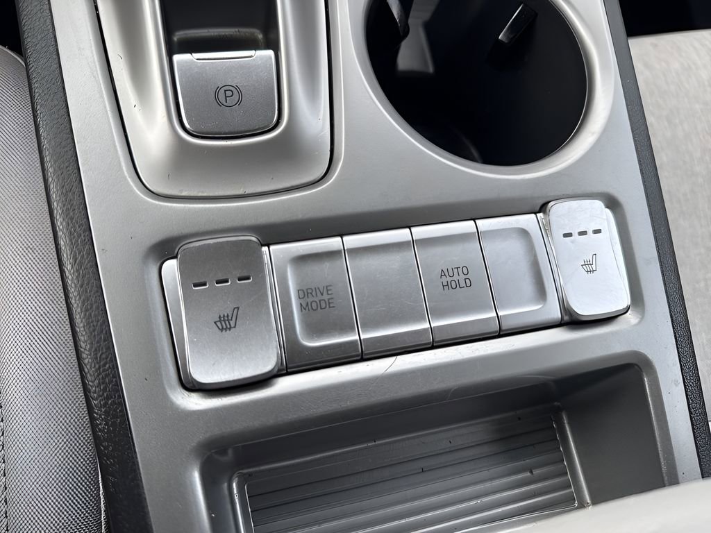 Used 2023 Hyundai Kona SE image 21