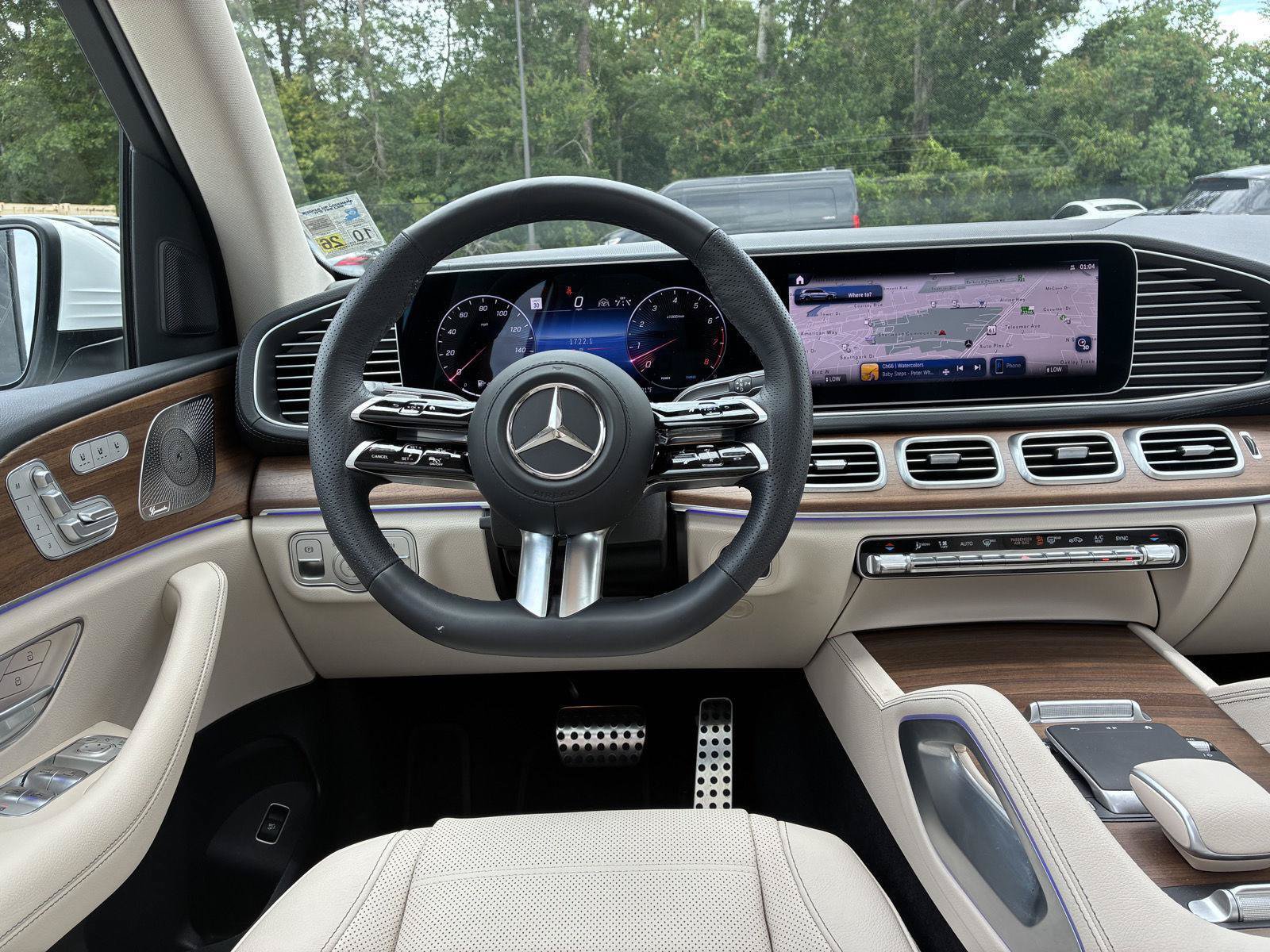 Certified 2026 Mercedes-Benz GLS 450 4MATIC image 18