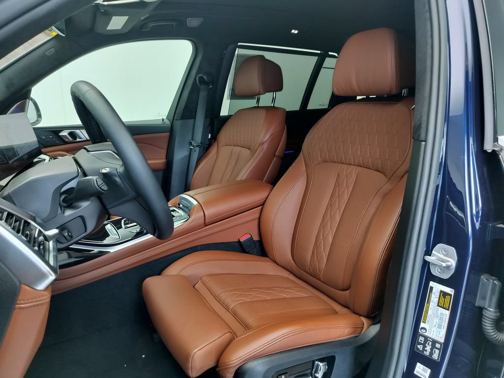 Certified 2026 BMW ALPINA XB7 AWD/4WD image 9