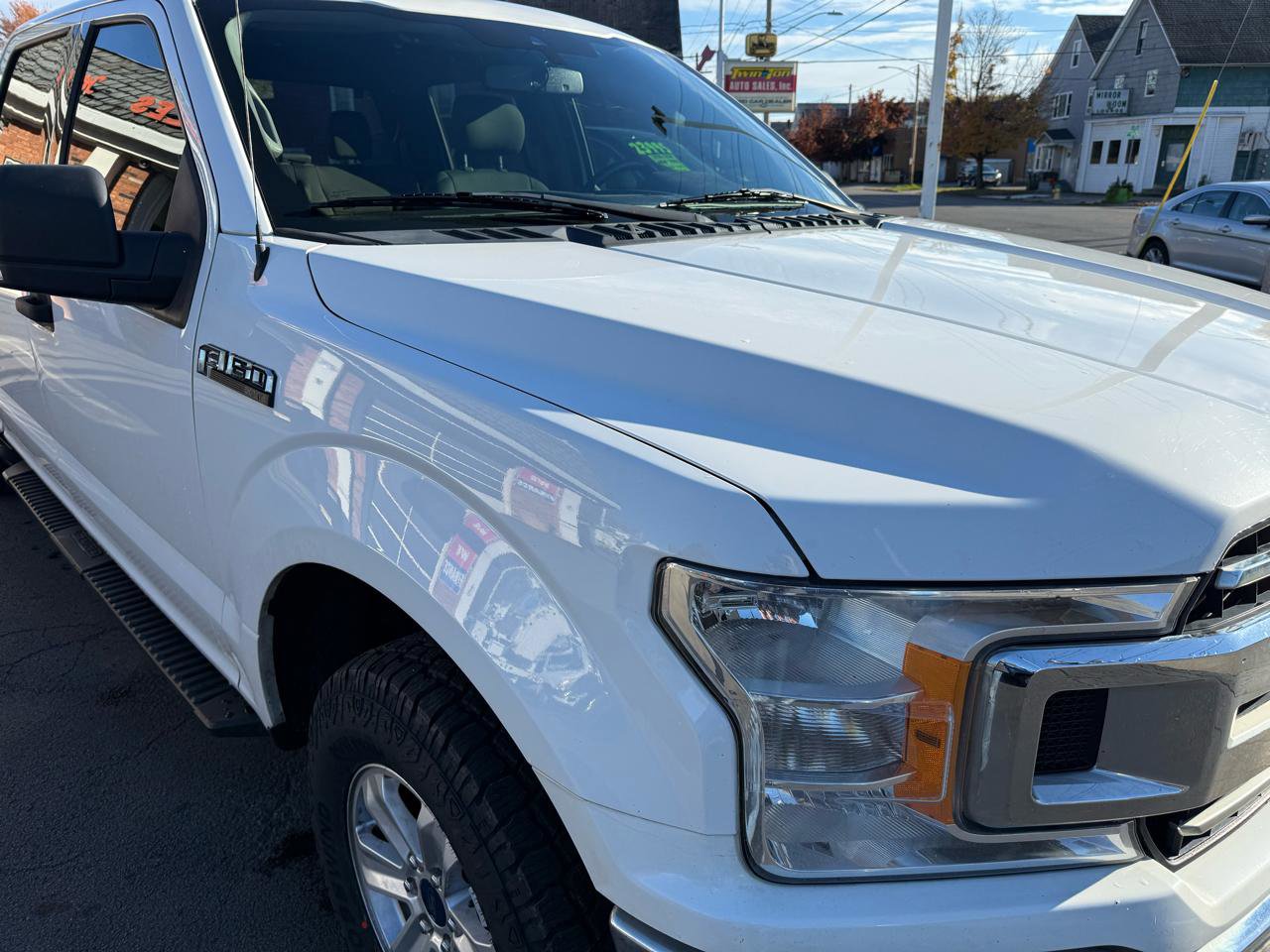 Used 2019 Ford F150 XLT w/ Equipment Group 301A Mid AWD/4WD image 15