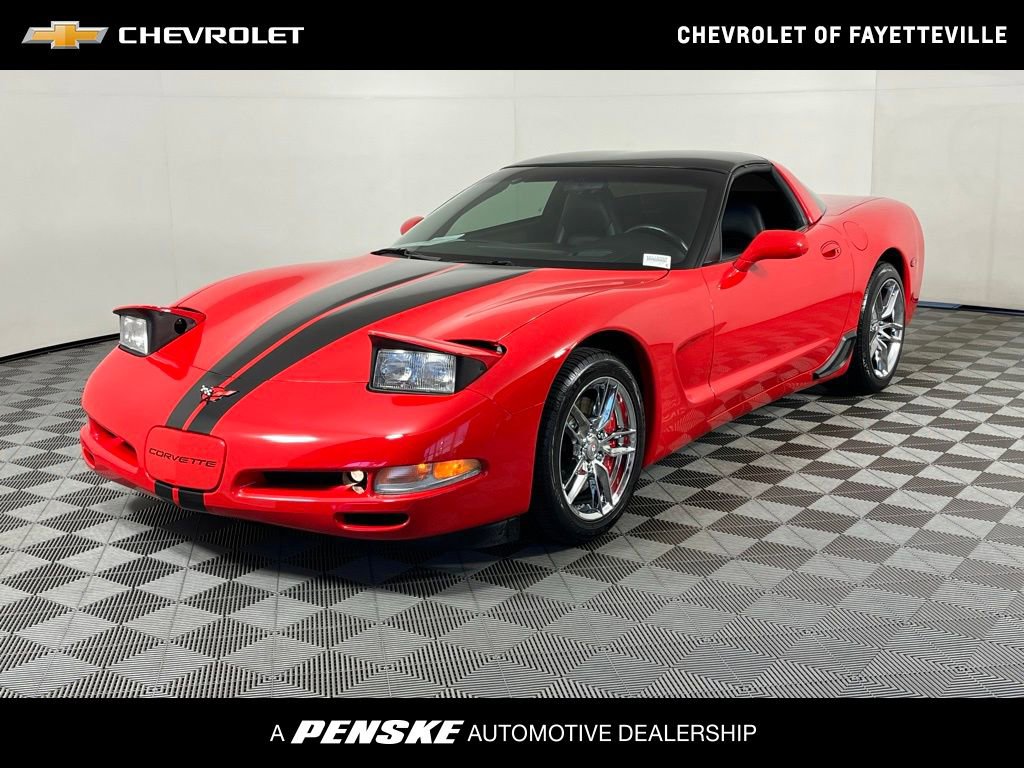 Used 1999 Chevrolet Corvette Coupe w/ Roof Pkg image 1