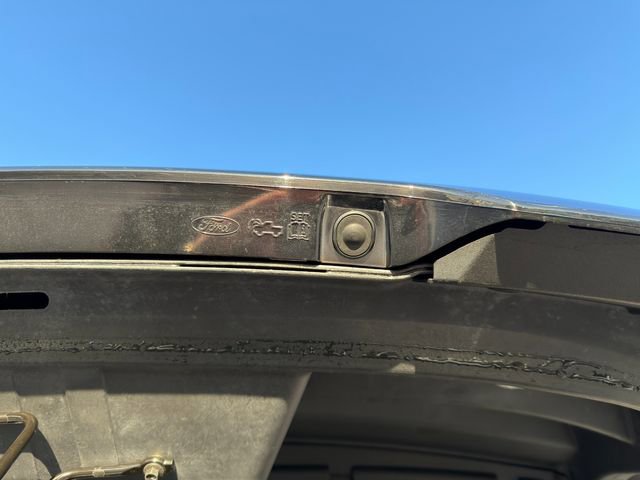 Used 2022 Ford F150 Lightning Platinum image 19