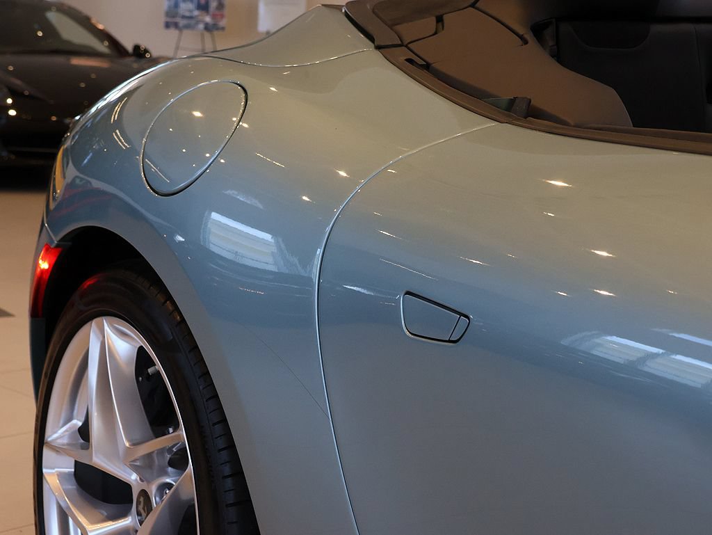Certified 2024 Ferrari Roma Spider RWD image 21