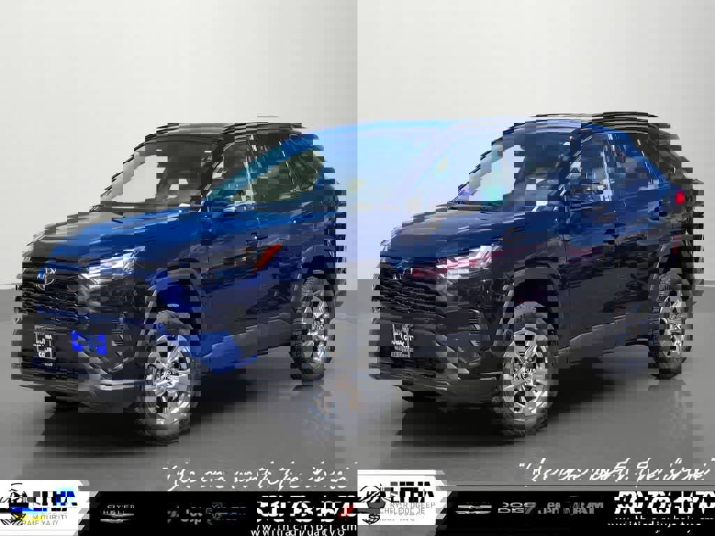 Used 2024 Toyota RAV4 XLE FWD image 1
