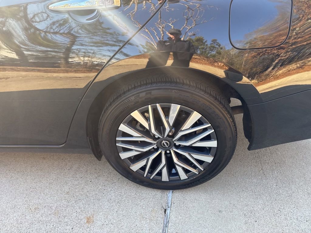 Used 2025 Nissan Altima 2.5 SV image 7