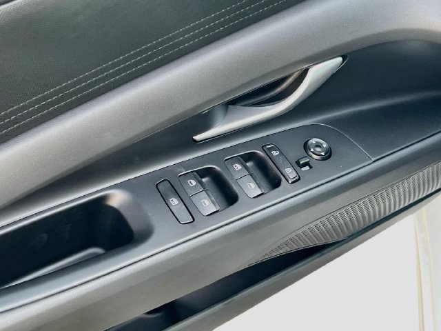 New 2026 Hyundai Elantra Hybrid FWD image 17