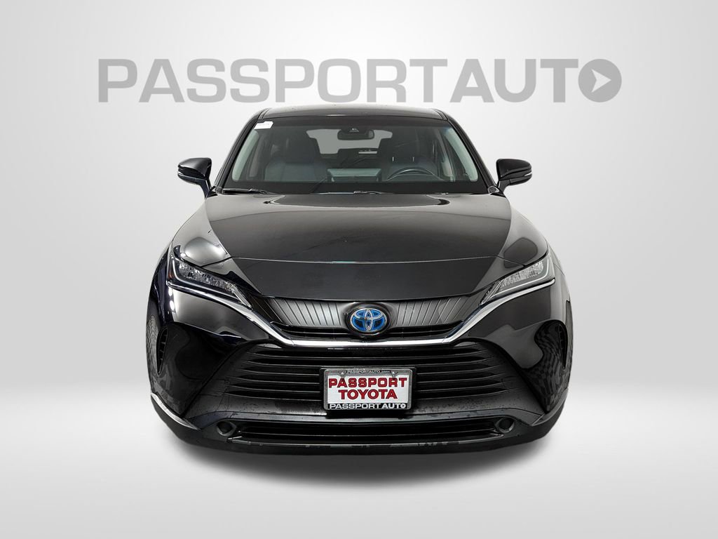 Used 2022 Toyota Venza LE image 11