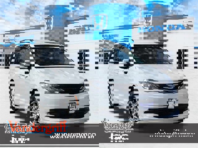 Used 2021 Chrysler Voyager Lxi