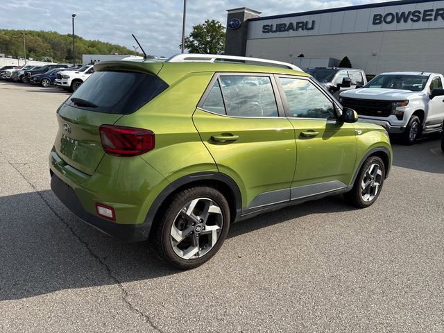 Used 2024 Hyundai Venue SEL FWD image 5