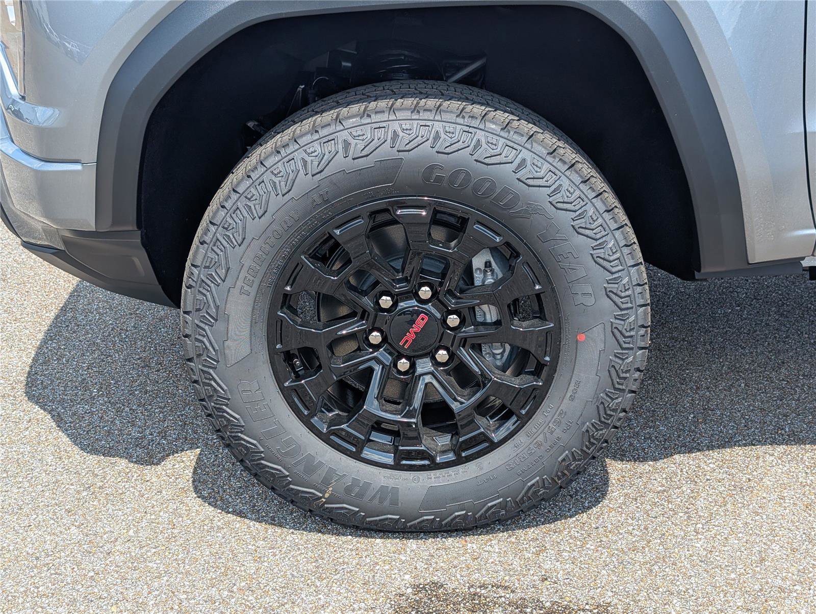 New 2026 GMC Canyon Elevation w/ Convenience Package image 10