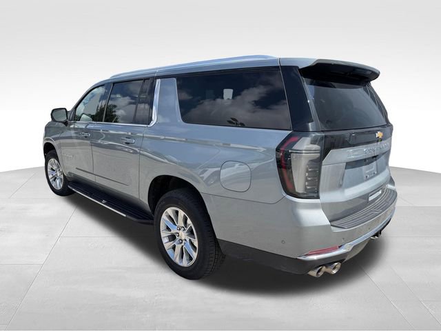 Used 2025 Chevrolet Suburban Premier w/ Sun And Tow Package AWD/4WD image 7