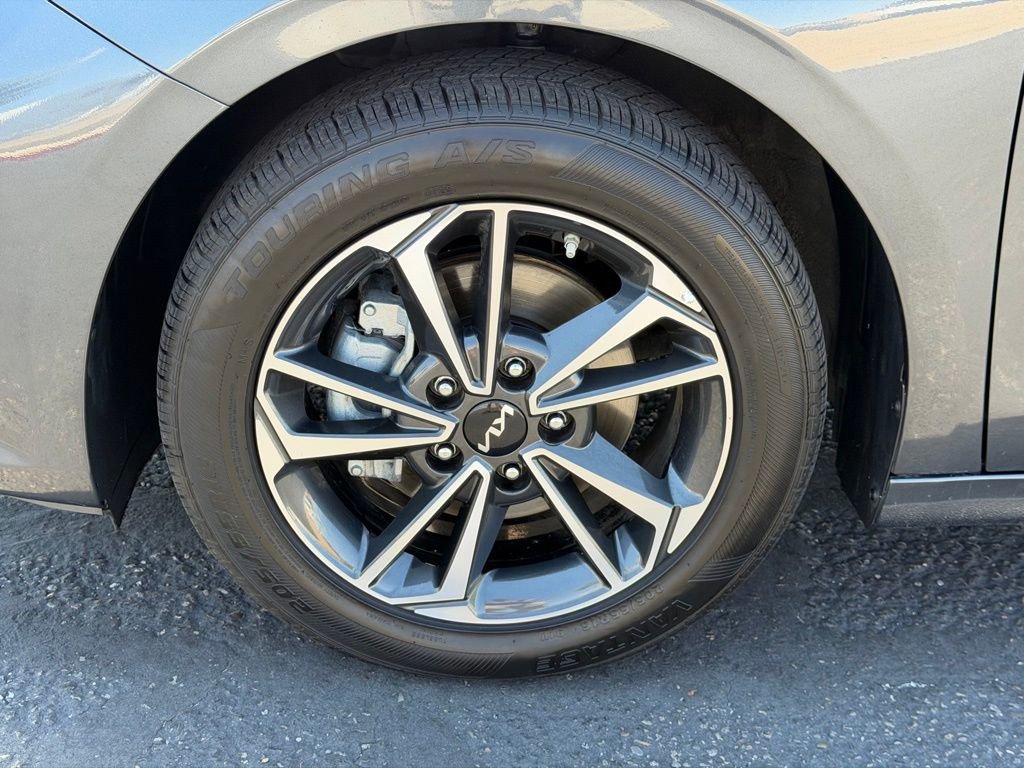 Used 2024 Kia Forte LXS FWD image 10