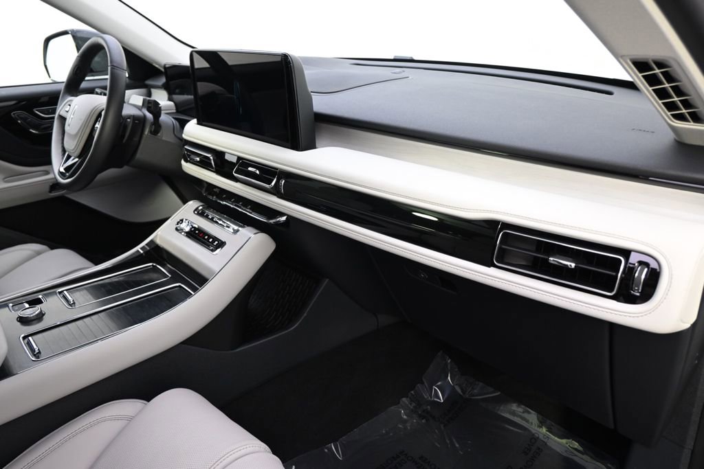 New 2026 Lincoln Aviator Reserve image 15