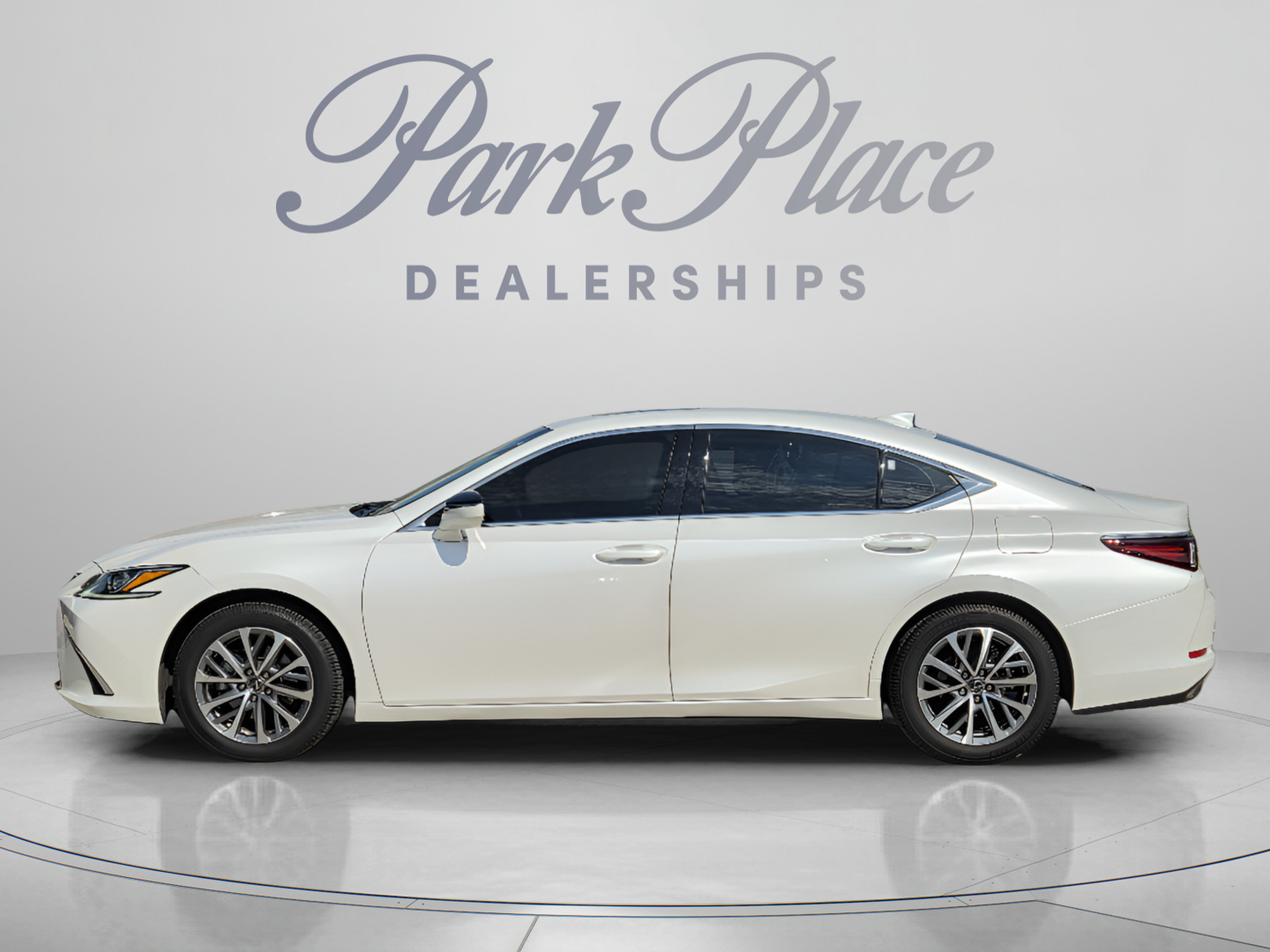 Certified 2023 Lexus ES 350 w/ Accessory Package (Z2) FWD image 2