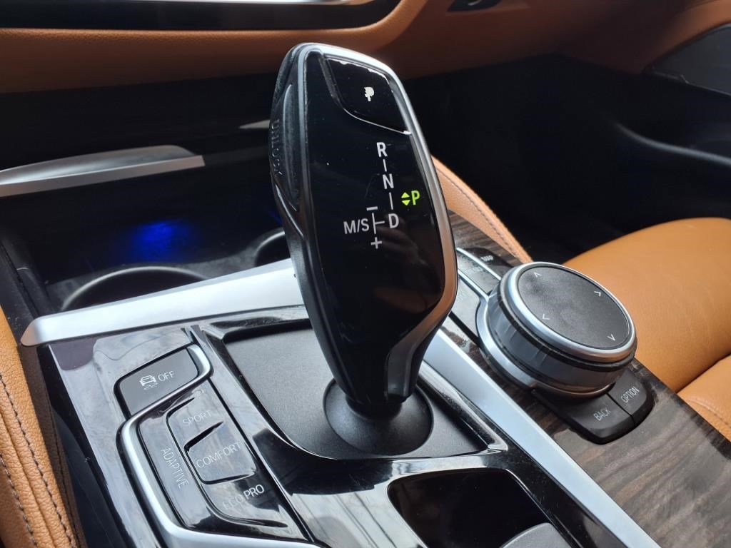 Used 2019 BMW M550i xDrive image 14