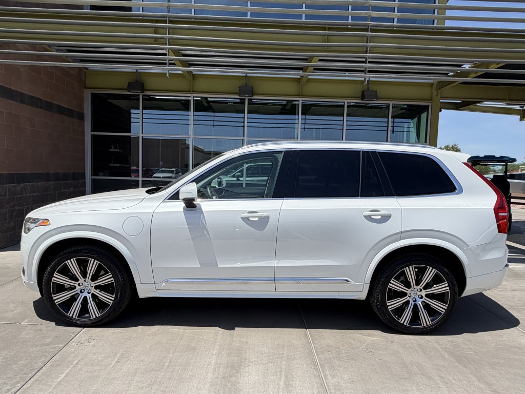 Used 2025 Volvo XC90 T8 Core w/ Protection Package Premier AWD/4WD image 7