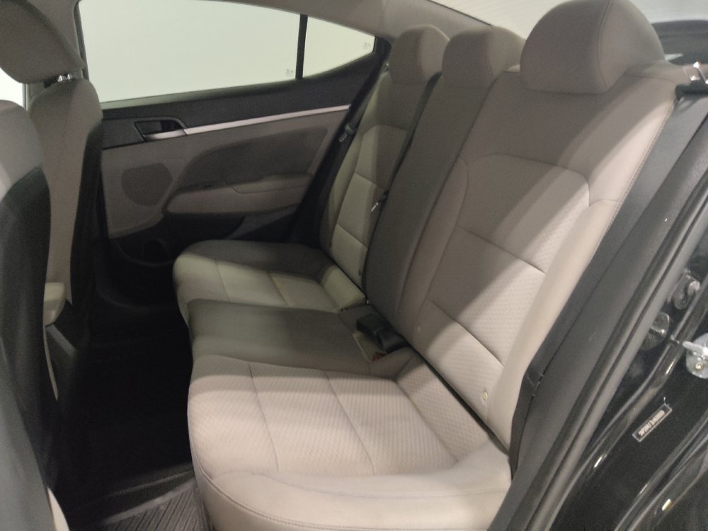 Used 2020 Hyundai Elantra SEL FWD image 18