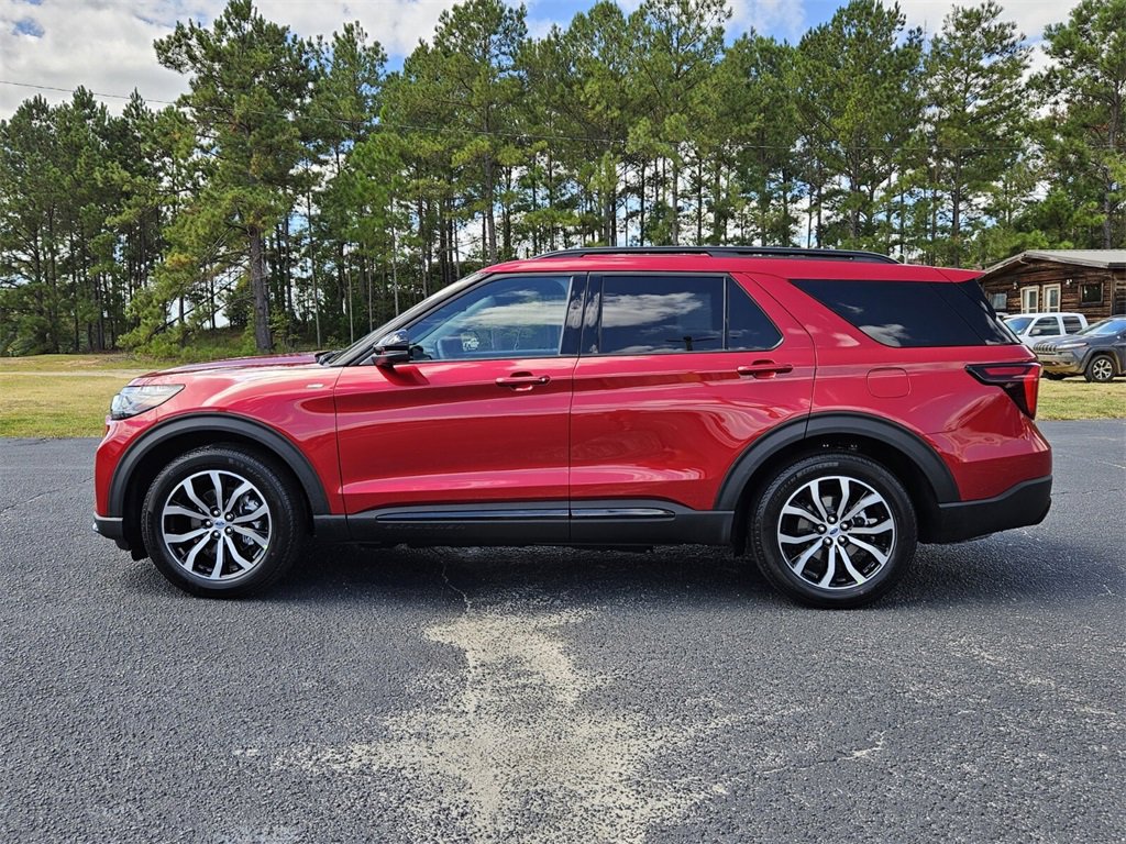 New 2025 Ford Explorer ST-Line image 4