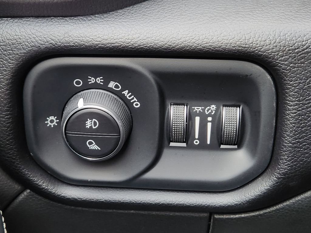 Used 2024 RAM 2500 Laramie w/ Night Edition AWD/4WD image 25